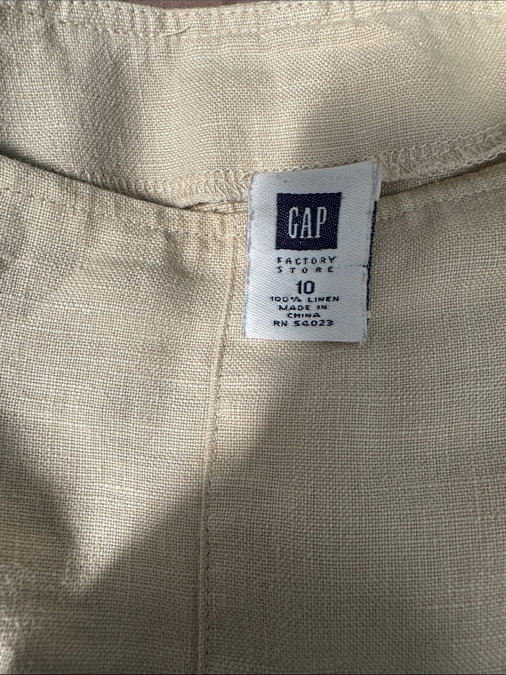 GAP Women’s Linen Chinos — Light Beige